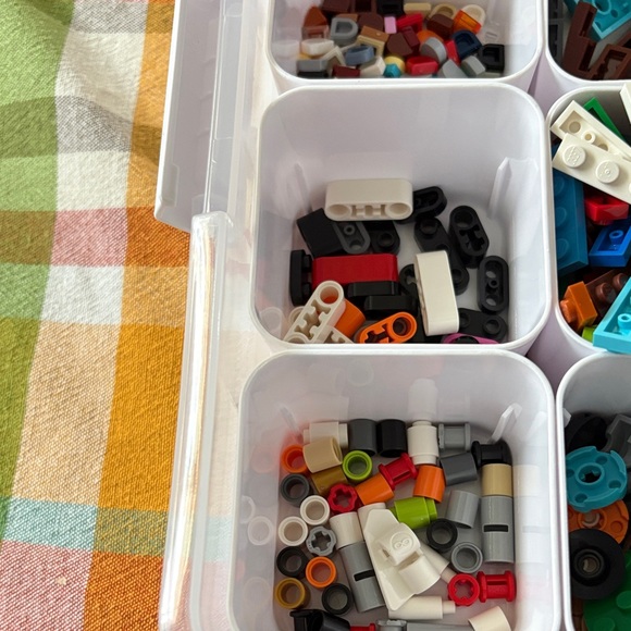 Lego Bricks - Picture 7 of 7